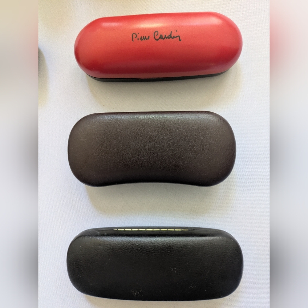 7 Pack Of Eyeglass Cases - 5 Hard, 2 Soft. - Picture 2 of 6